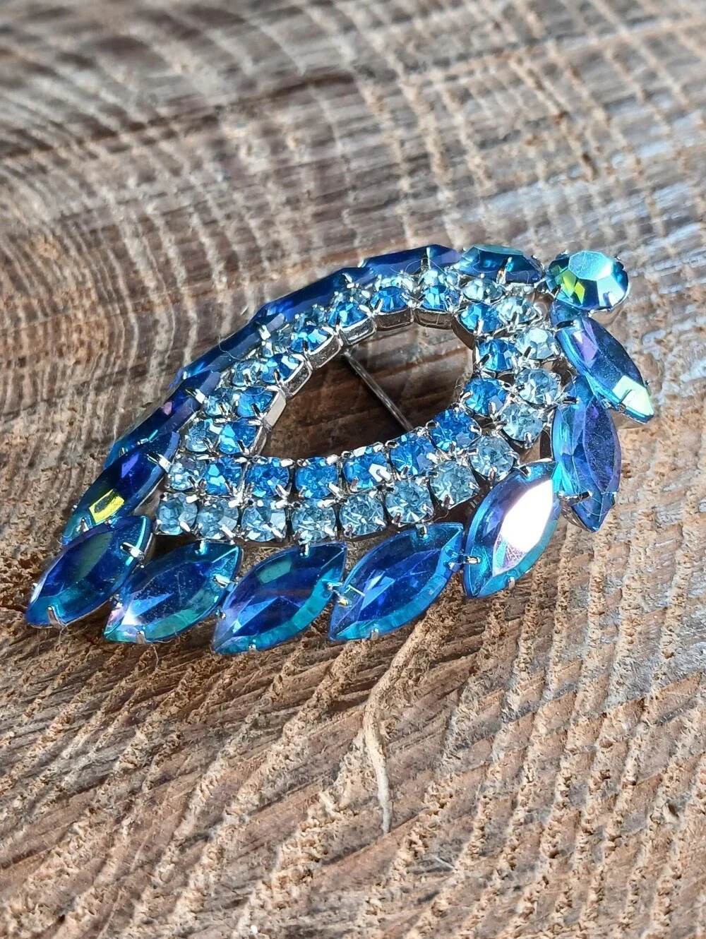 Sarah Cov D&E Juliana Made Blue Aurora Borealis Rhinestone Teardrop Pin Brooch